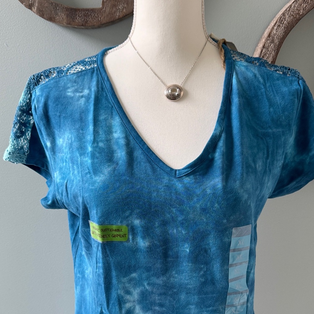 Earth Yoga Blue Tie-Dye V-Neck Short Sleeve Top size XL - Picture 4 of 8
